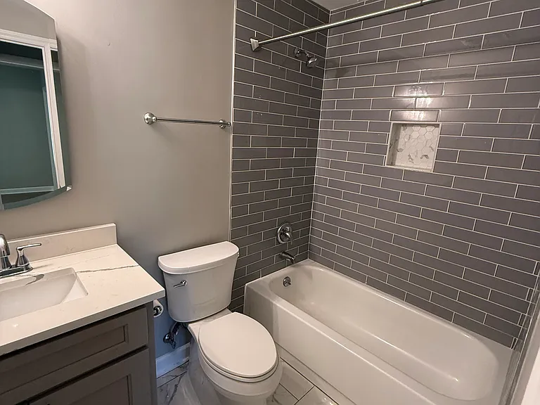 4371 La Brea Dr — Photo 8
