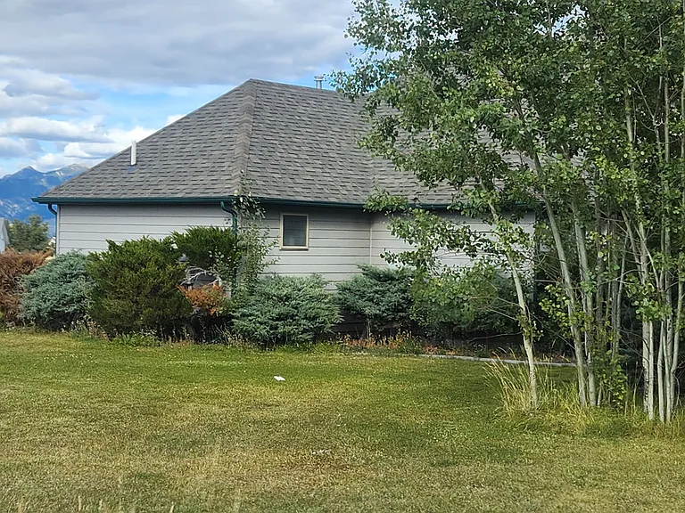 8105 Alamosa Ln — Photo 2