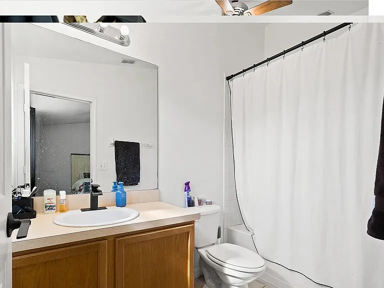 9816 Carlsdale Dr — Photo 10