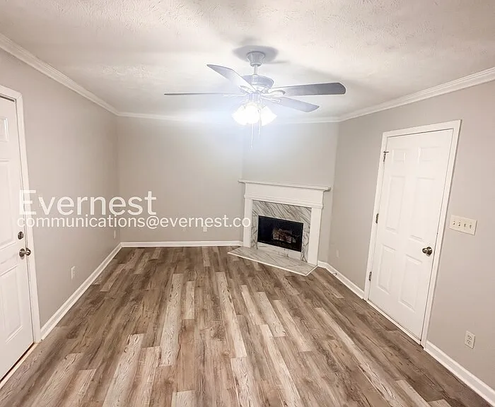 1487 Saint Dunstans Rd — Photo 4