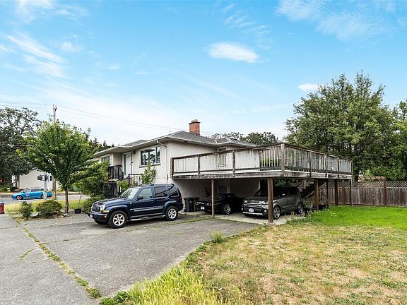 2nd image of 2343 Shelbourne St