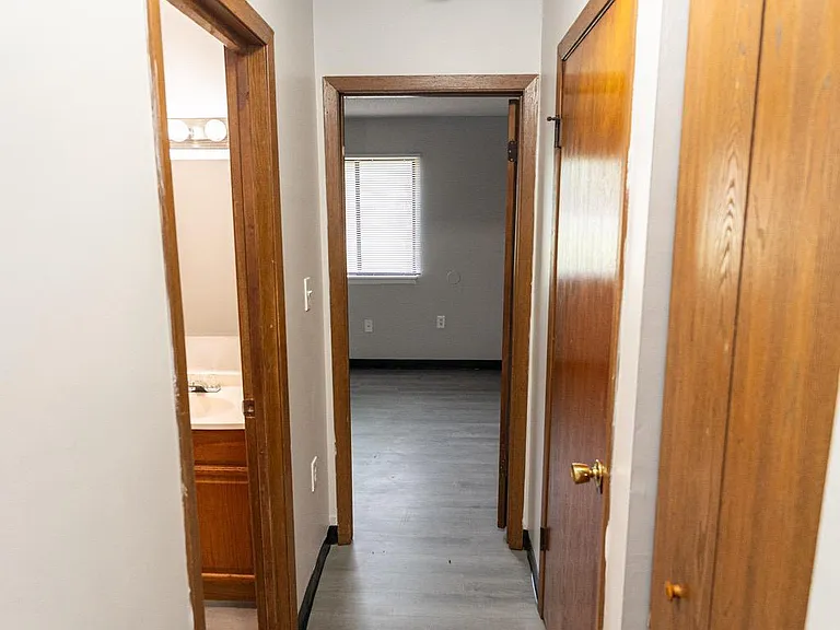 510 S Main St #18 — Photo 14