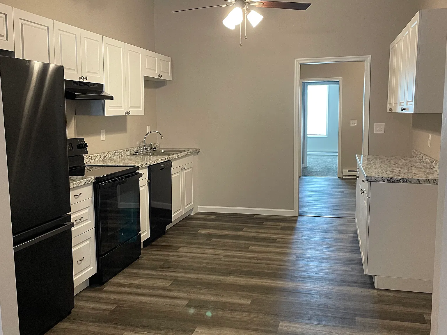 2 bed, $1,200 — Photo 2