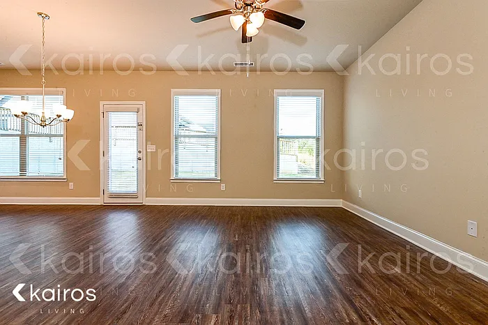 25 Heard Ln — Photo 3