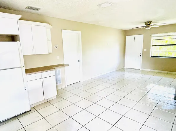 1445 SW 33rd St, Fort Lauderdale, FL 33315