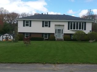 47 Coach Dr, Dracut, MA 01826