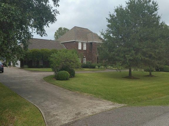 3rd image of 3702 Oakwick Forest Dr