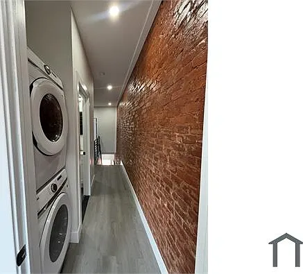 2 bed, $1,300 — Photo 2