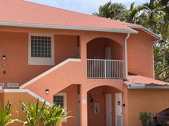 3rd image of 6936 SW 39th St APT D203