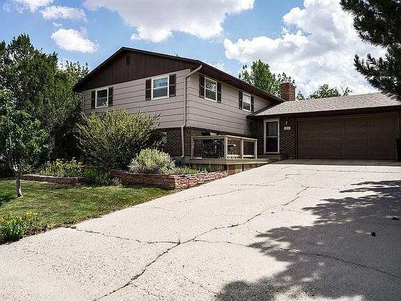 3rd image of 3861 Cynthia Dr