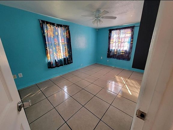 3rd image of 6801 Carob Dr