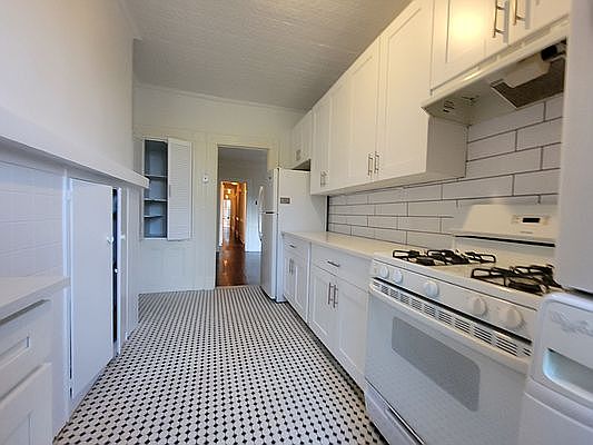 3rd image of 199 President St #L