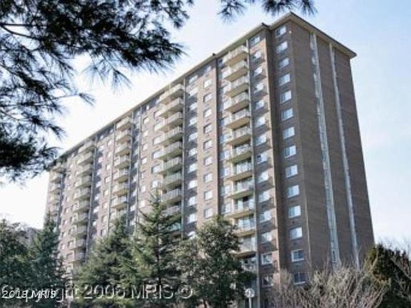 2nd image of 2059 Huntington Ave APT 209