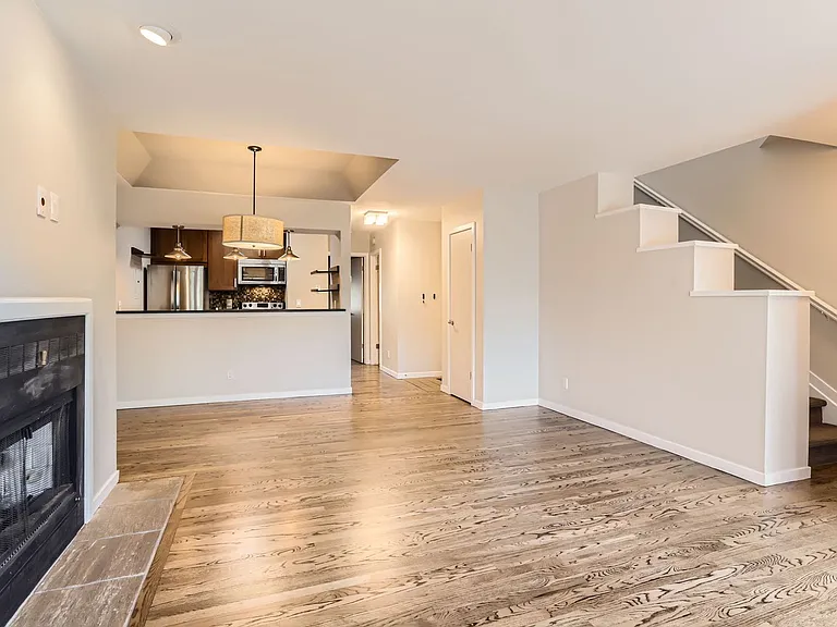 1529 Spruce St #7 — Photo 7