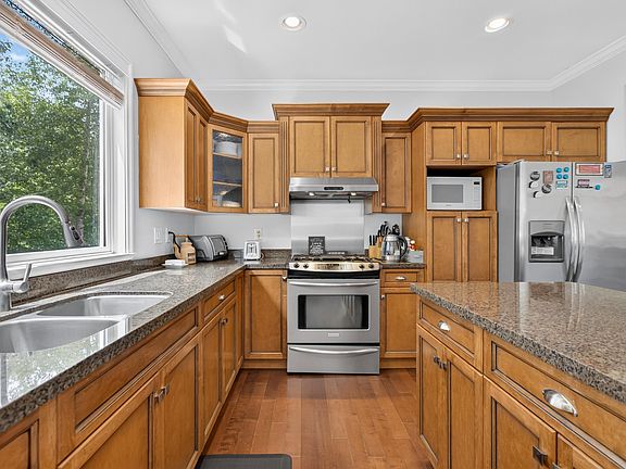 4th image of 4330 Blauson Blvd