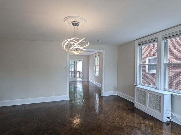 3rd image of 493 Jefferson Ave