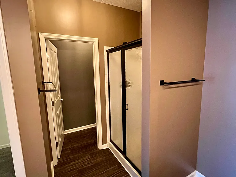 3175 Rossmore Cir — Photo 30