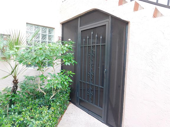 3rd image of 5267 Europa Dr APT A