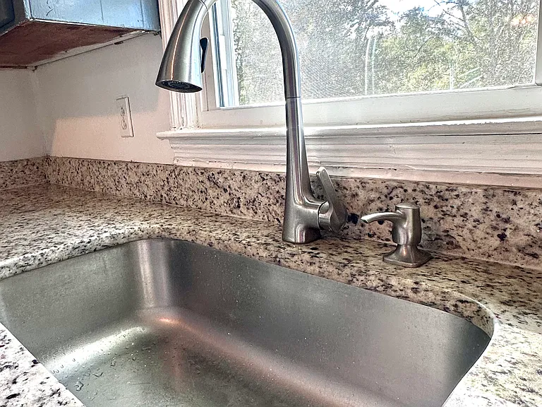 340 Pine Haven Rd — Photo 7