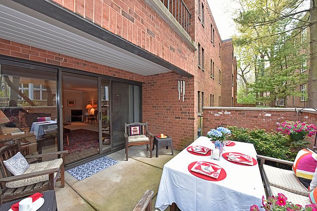 1st image of 105 E Laurel Ave APT 104