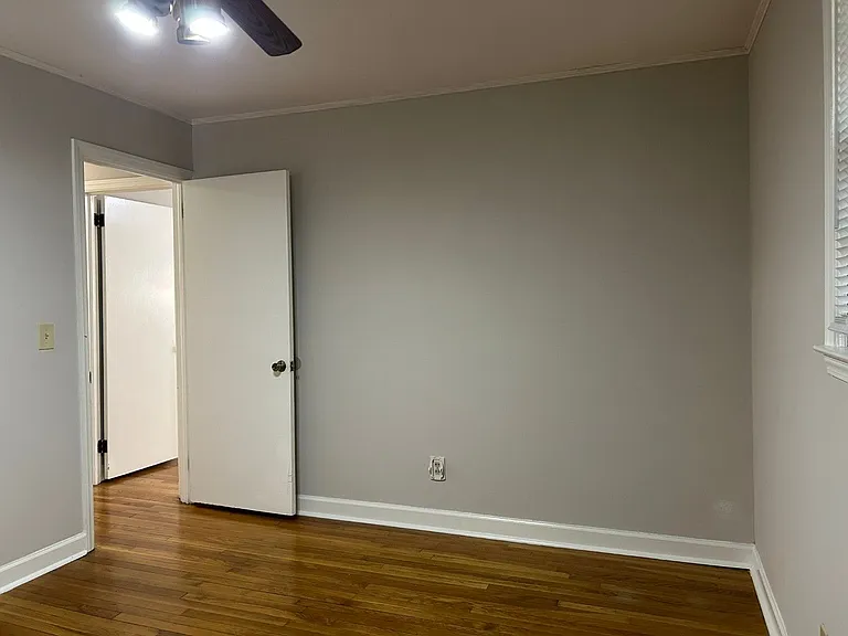 523 Colonial Dr — Photo 27