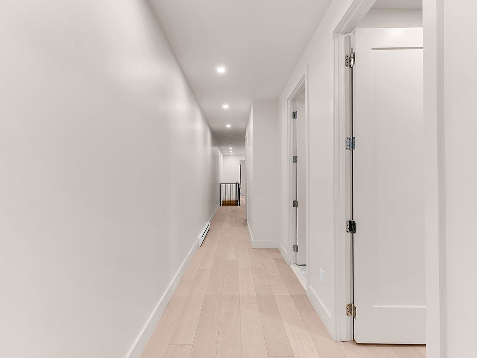 1st image of 220 Saint James Pl Floor 1