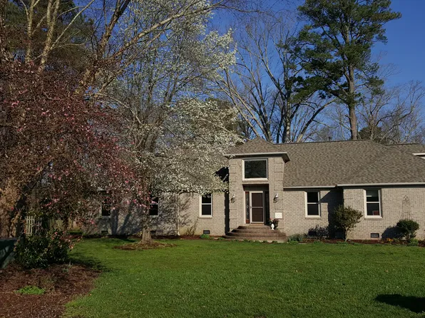 202 White Dogwood Dr, Chesapeake, VA 23322