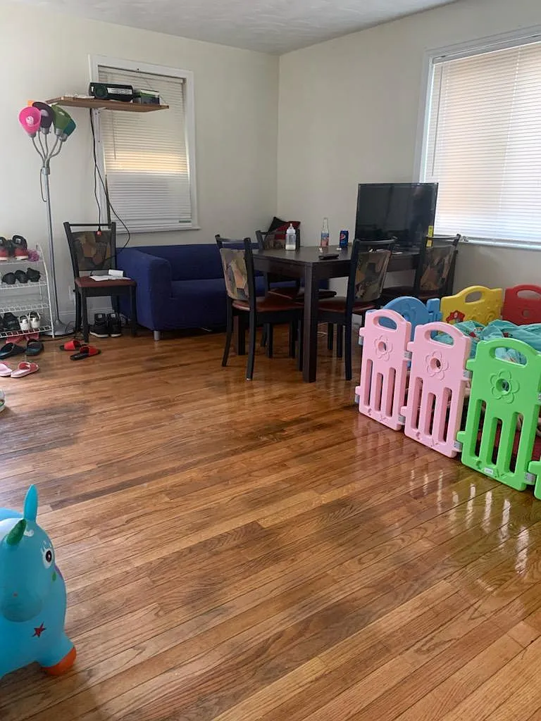 2 bed, 796 sqft, $1,250 — Photo 2