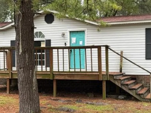 262 Holly Dr, Southport, NC 28461