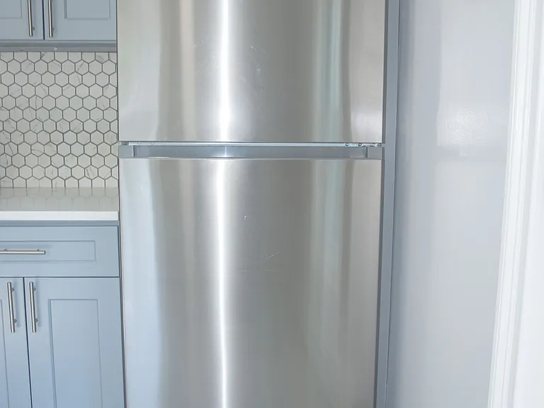 3230 Lexington Ave #13 — Photo 11