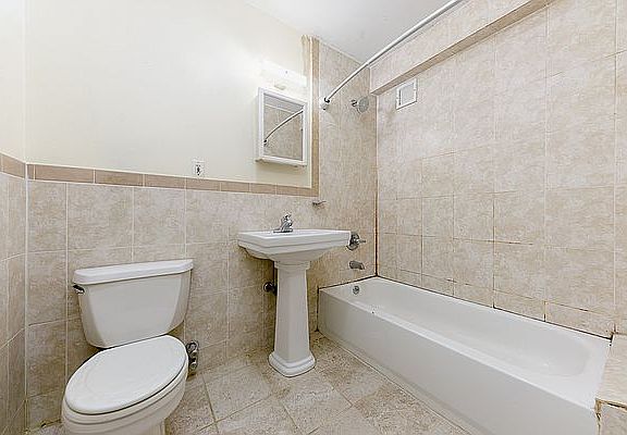5th image of 796 Sterling Pl #2D