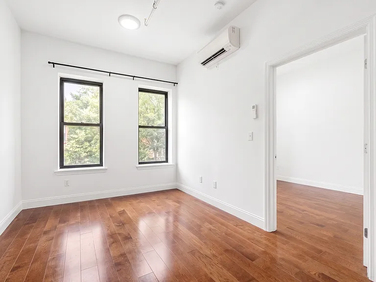 1227 Dean St #3 — Photo 7