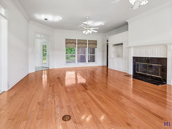 5th image of 10323 Magnolia Blossom Ave