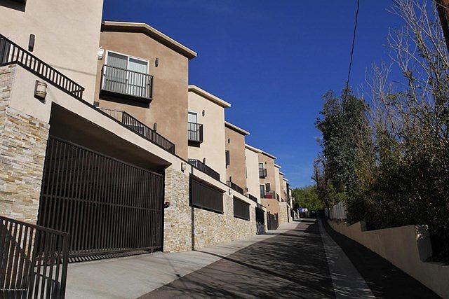 1st image of 10206 Mountair Ave #101