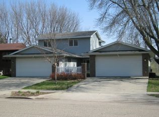1105 E Pam Rd, Sioux Falls, SD 57105