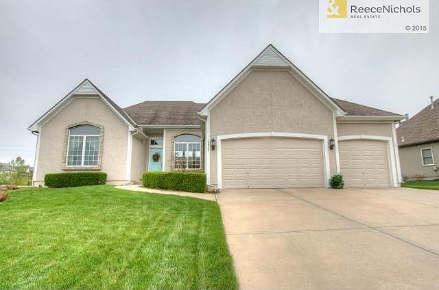 1st image of 2625 SW Wintergarden Dr