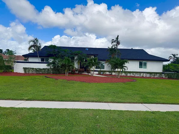 15580 Meadow Wood Dr, Wellington, FL 33414