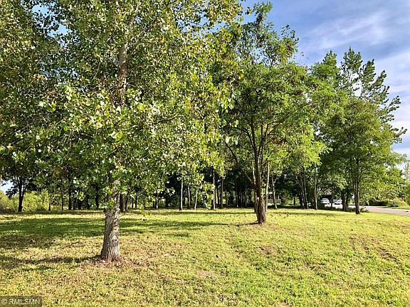 5th image of 1860 Fairway Ct