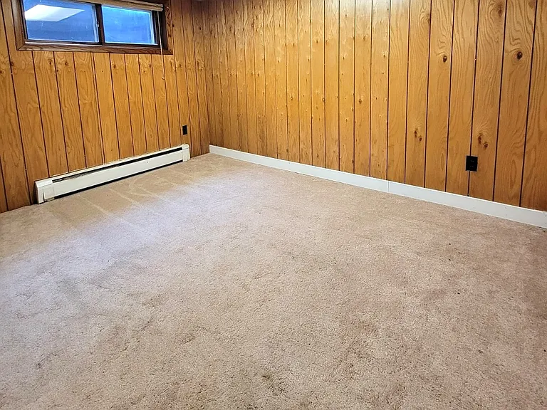 923 E Wausau Ave — Photo 16
