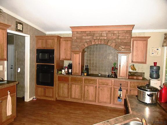 2nd image of 3180 S Palmetto St
