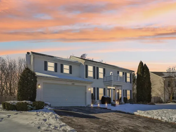 400 Oak Grove Cir, Wauconda, IL 60084