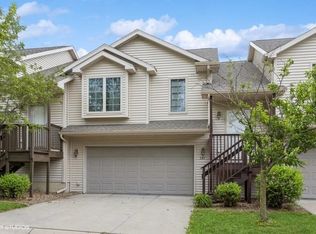 887 Karisa Ln, North Liberty, IA 52317