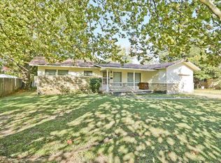 2745 S Larkin Dr, Wichita, KS 67216