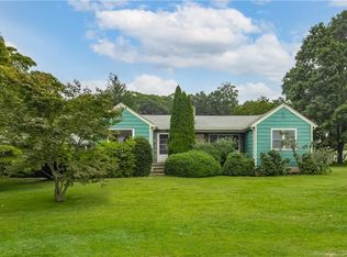 1 Rainbow Rd, Norwalk, CT 06851