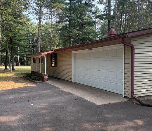 3rd image of 9492 Clawson Dr