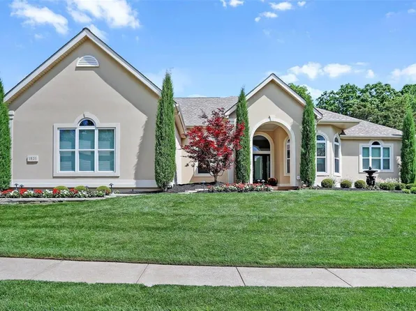 1631 Garden Valley Dr, Glencoe, MO 63038