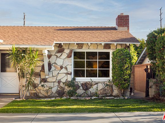 3rd image of 2117 San Antonio Dr