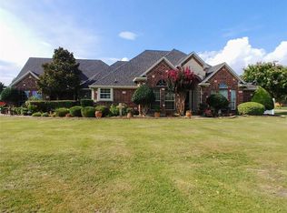 664 Grove Creek Rd, Waxahachie, TX 75165