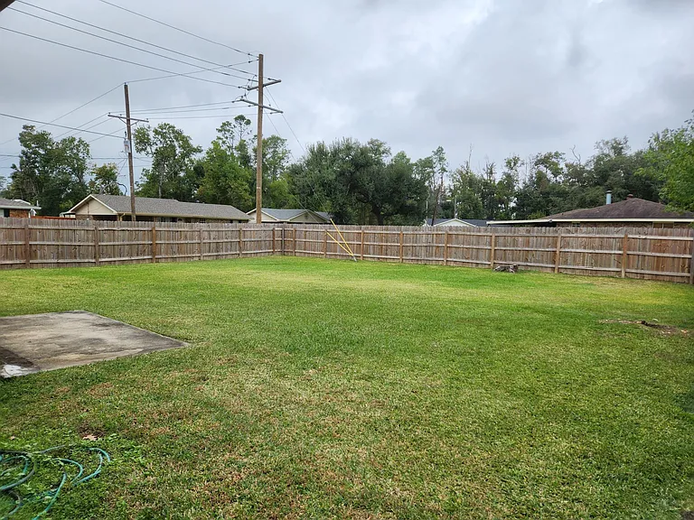 1900 Linda Ave — Photo 9