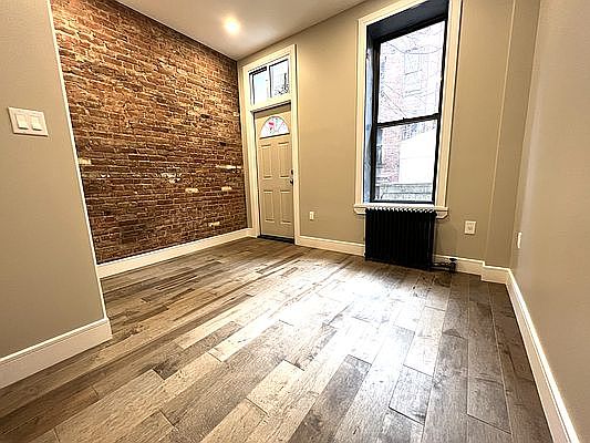 4th image of 56 E 7th St APT 3